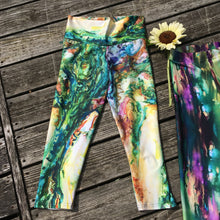 Load image into Gallery viewer, Wood Nymph Yoga Capris