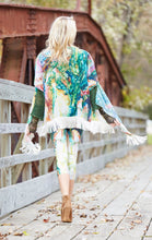 Load image into Gallery viewer, Tree of Life Drape with natural white or black fringes