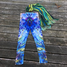Load image into Gallery viewer, Butterfly Indigo Leggings